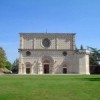 L’Aquila: a Collemaggio torna il prato davanti la Basilica (video)