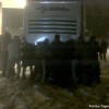 A24 Roma-L’Aquila: 5 ore di odissea, i passeggeri spingono l’autobus dell’ARPA