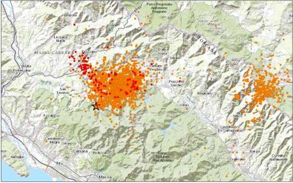 Sismicità nell’area dal 1 gennaio 2013. In colore rosso i terremoti degli ultimi 3 giorni. Nel settore a est si nota la sequenza della Garfagnana di gennaio 2013