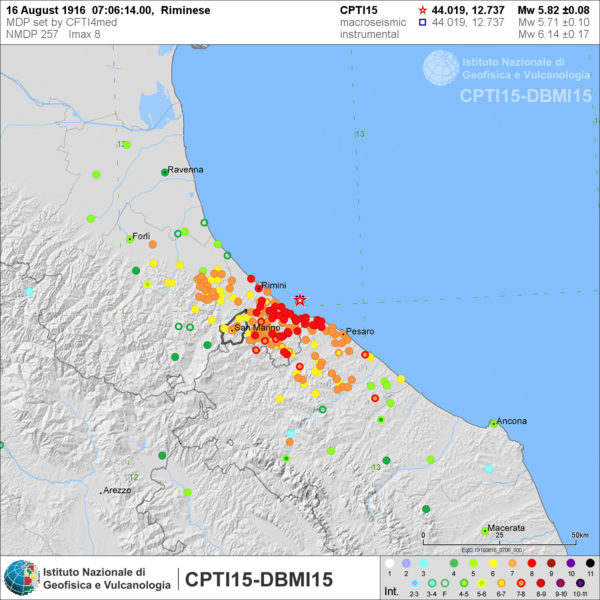 Distribuzione degli effetti del terremoto del 16 agosto 1916 secondo lo studio di Guidoboni et al. (2007) [fonte: DBMI15]